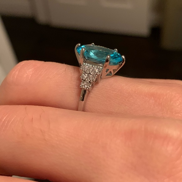 Elegant 925 Silver Ring Women Oval Cut Aquamarine - Picture 11 of 11